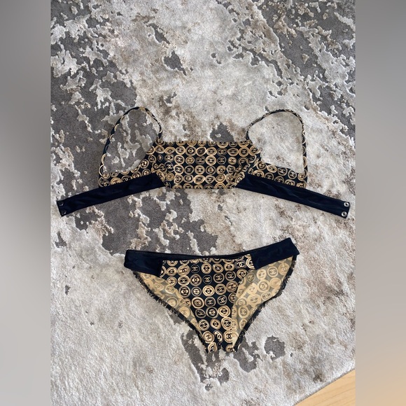 AUTH RARE CHANEL BIKINI size 36 (small) great condition 🖤 - Picture 2 of 8